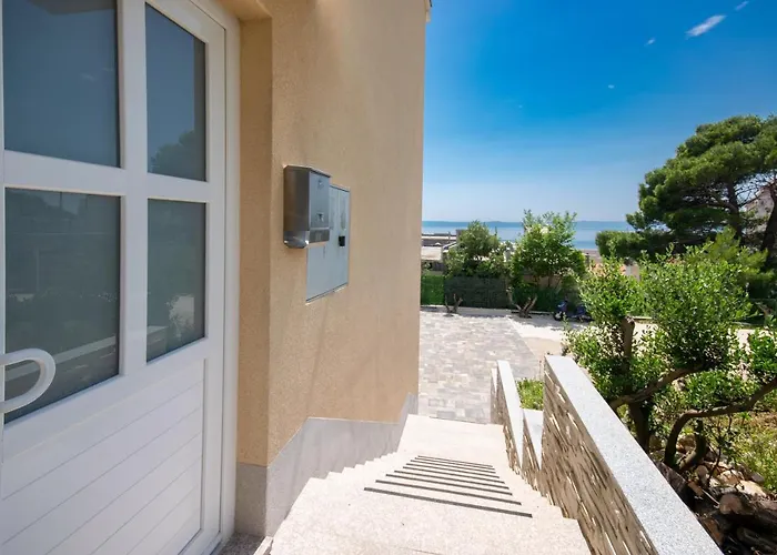 Laura Apartman Makarska