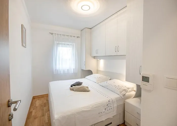 Apartman Laura *