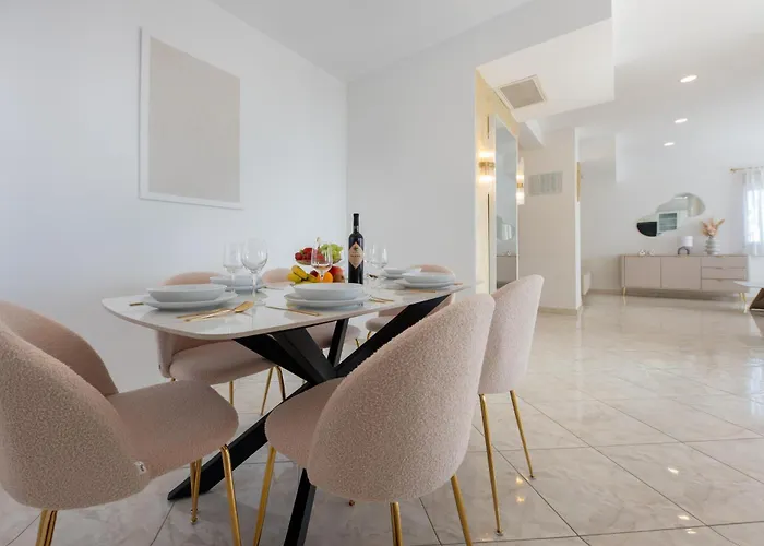 Laura Apartman Makarska