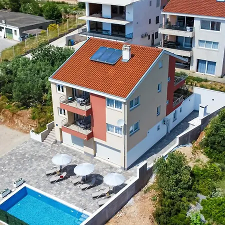 Laura Appartement *