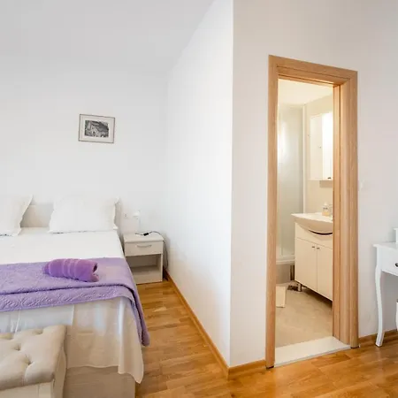 Laura Apartment Makarska