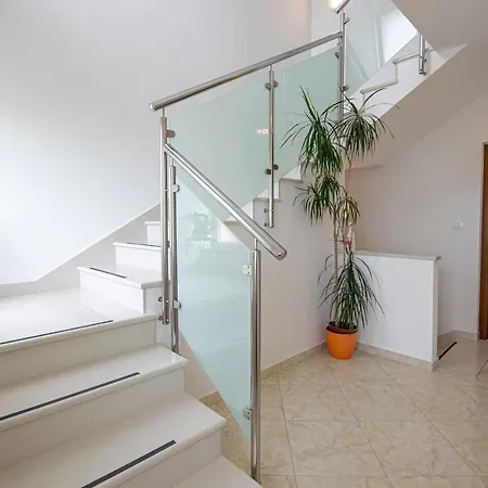 Laura Apartament Makarska