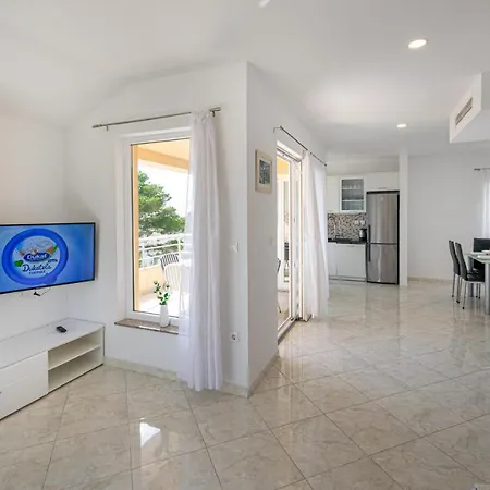 Laura Apartament Makarska