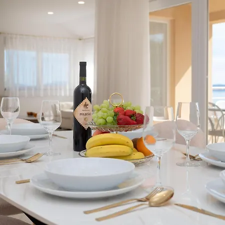 Laura Макарска